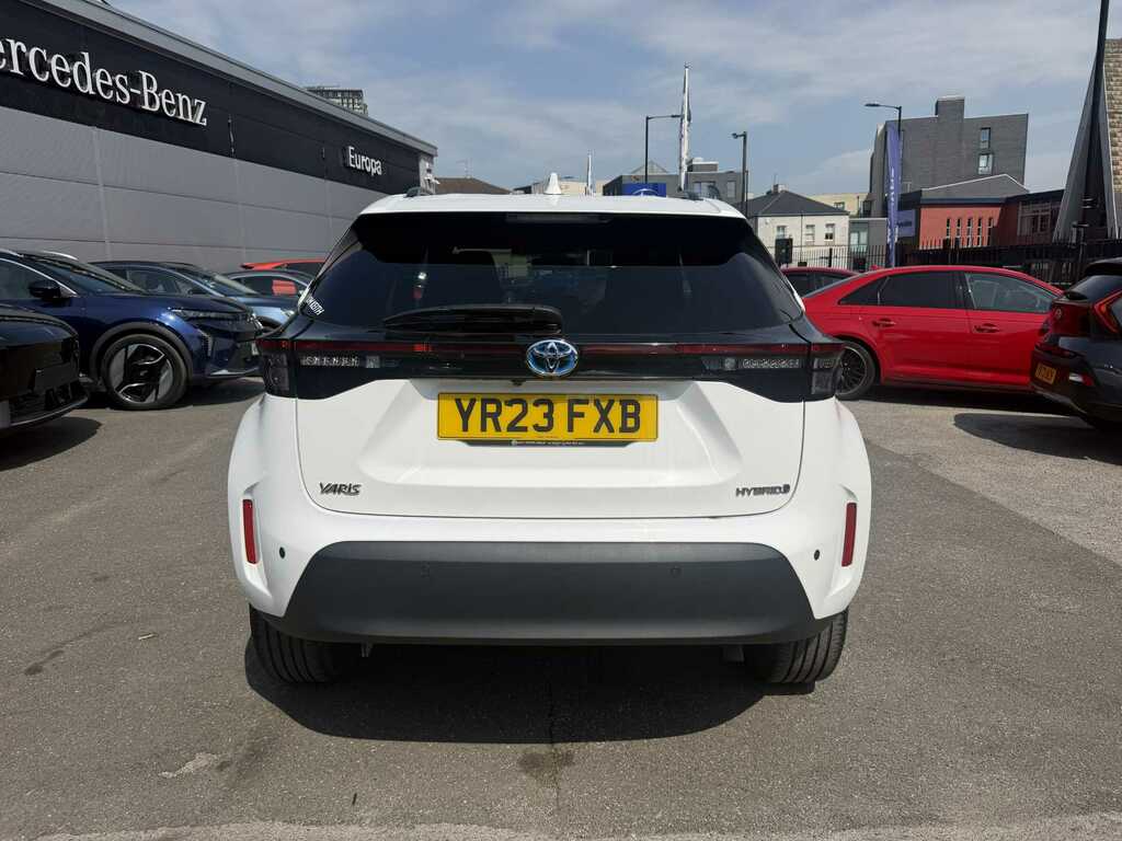 Toyota Yaris Cross 1.5 Hybrid Design Cvt YR23FXB White #6