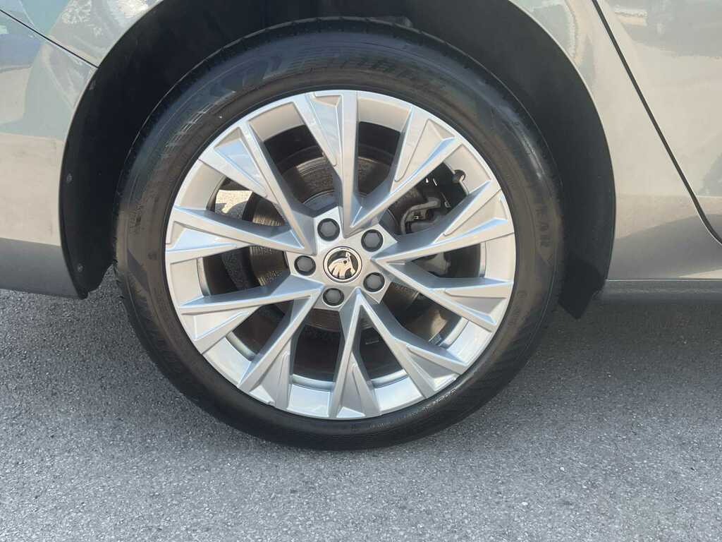 Skoda Superb 1.5 Tsi Iv Se L Dsg Grey #5