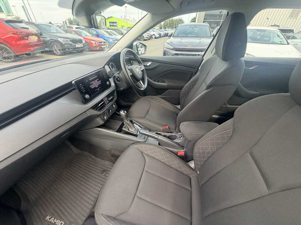 Skoda Kamiq 1.5 Tsi Se Dsg Silver #2