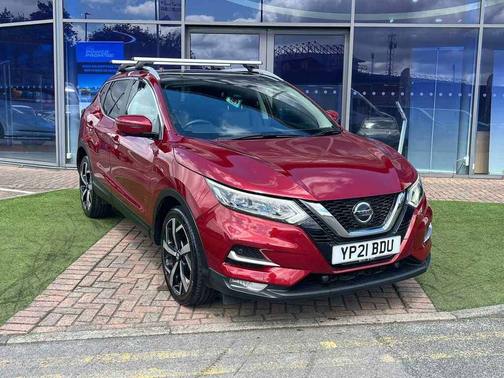 Nissan Qashqai 1.3 Dig-t N-motion Red