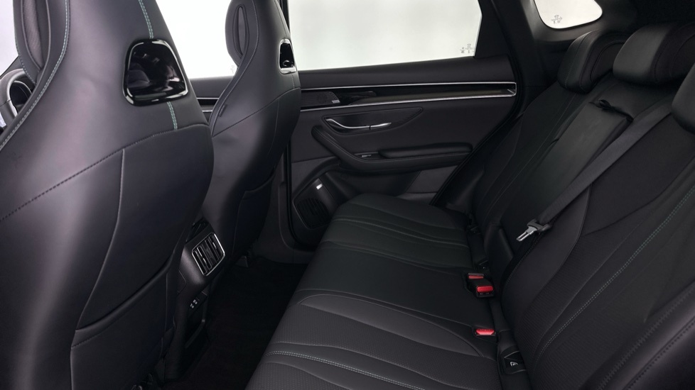 Byd Seal U 1.5 Dm-i Comfort LJ25MBC Black #5