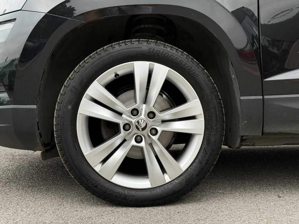 Skoda Karoq 1.5 Tsi Se YA19FWM Black #5