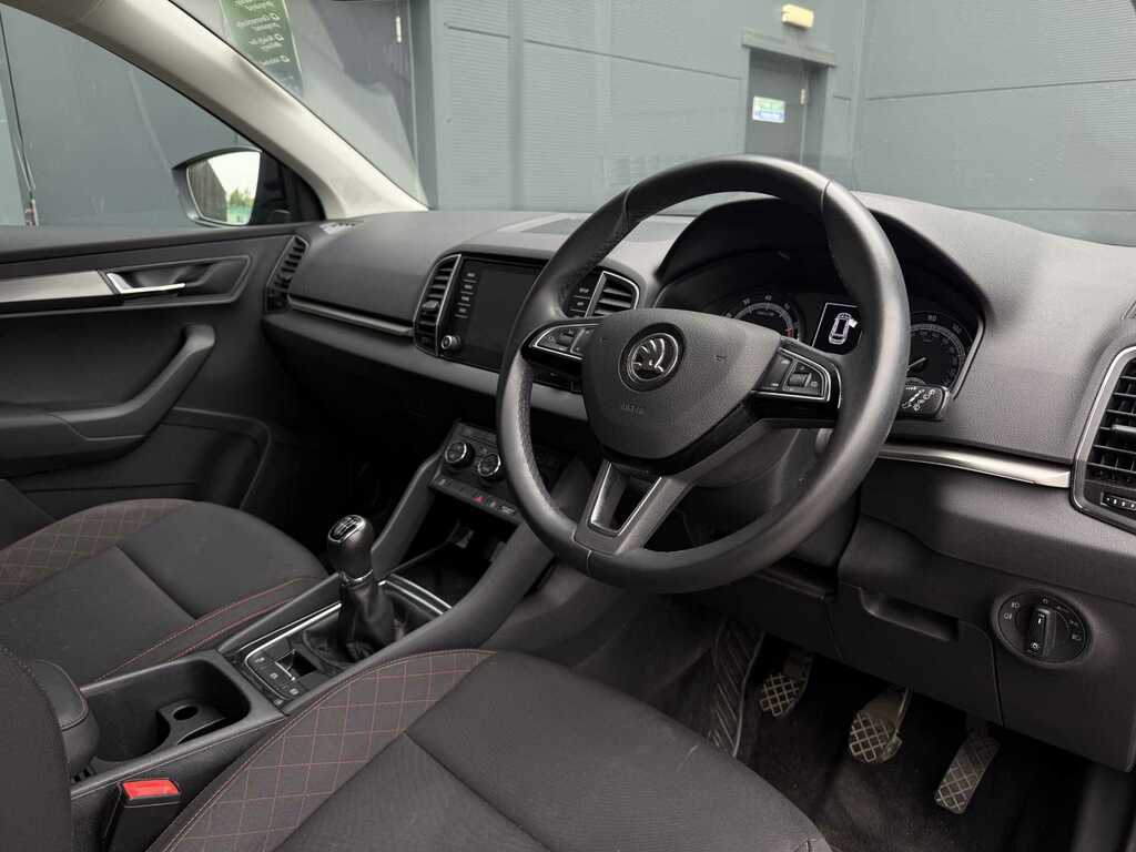 Skoda Karoq 1.5 Tsi Se YA19FWM Black #2