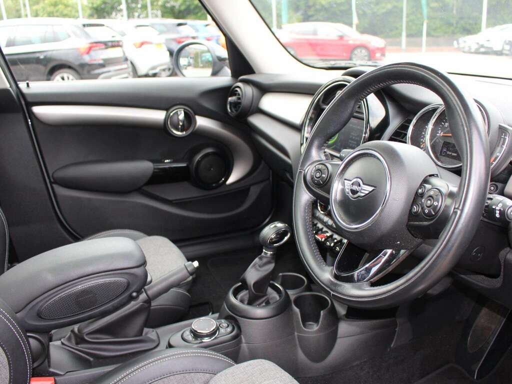 Mini Hatch 1.5 Cooper D Grey #6