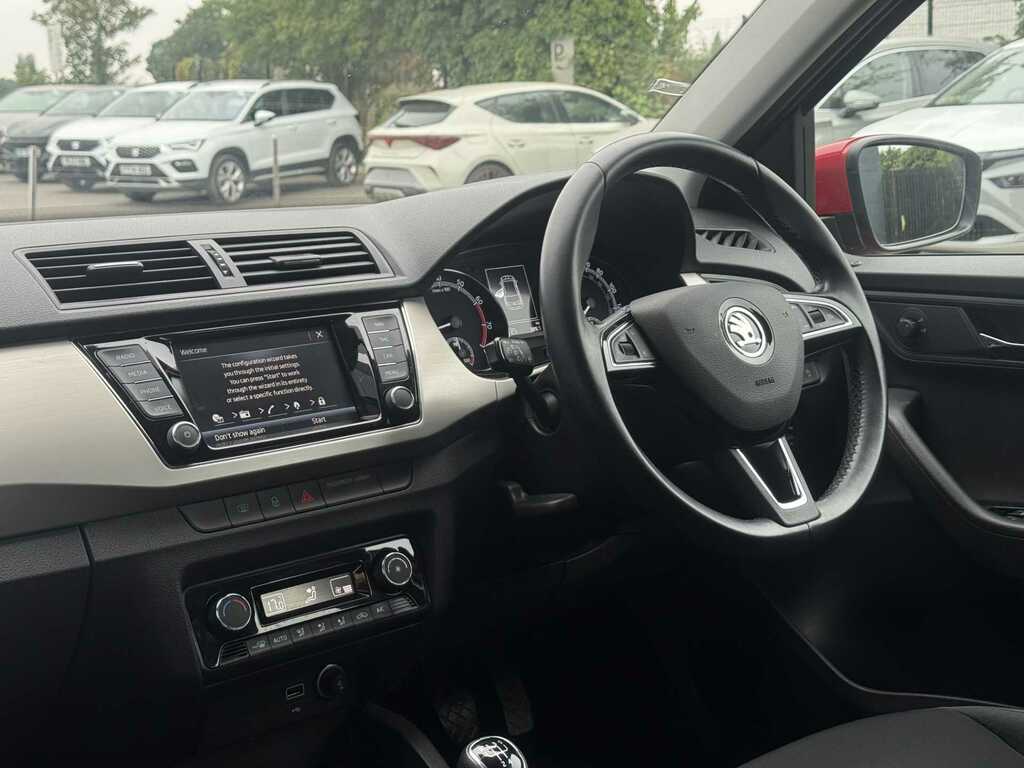 Skoda Fabia 1.0 Tsi Se L YD70HL Red #6