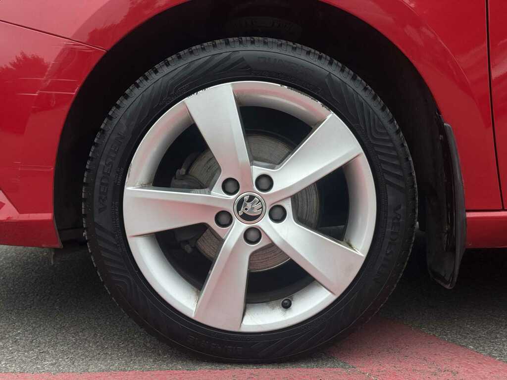 Skoda Fabia 1.0 Tsi Se L YD70HL Red #5