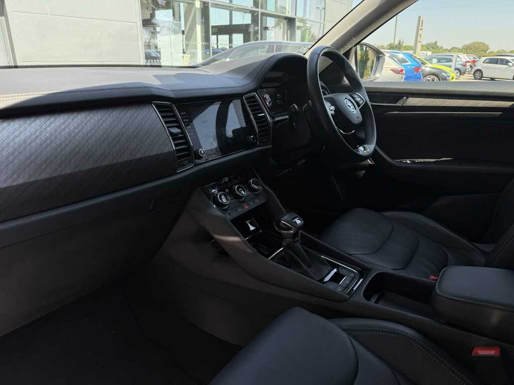 Skoda Kodiaq 2.0 Tsi 190 Se L Executive 4X4 Dsg 7 Seat YT73LNZ White #6