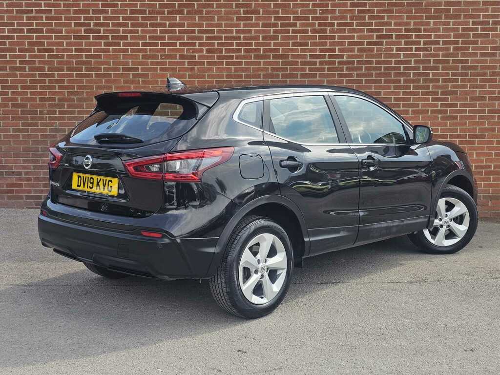 Nissan Qashqai 1.3 Dig-t Acenta Premium DV19KVG Black #6
