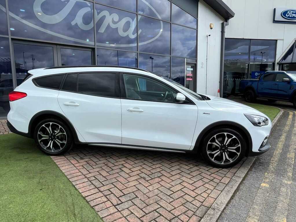 Ford Focus 1.0 Ecoboost 125 Active X White #2