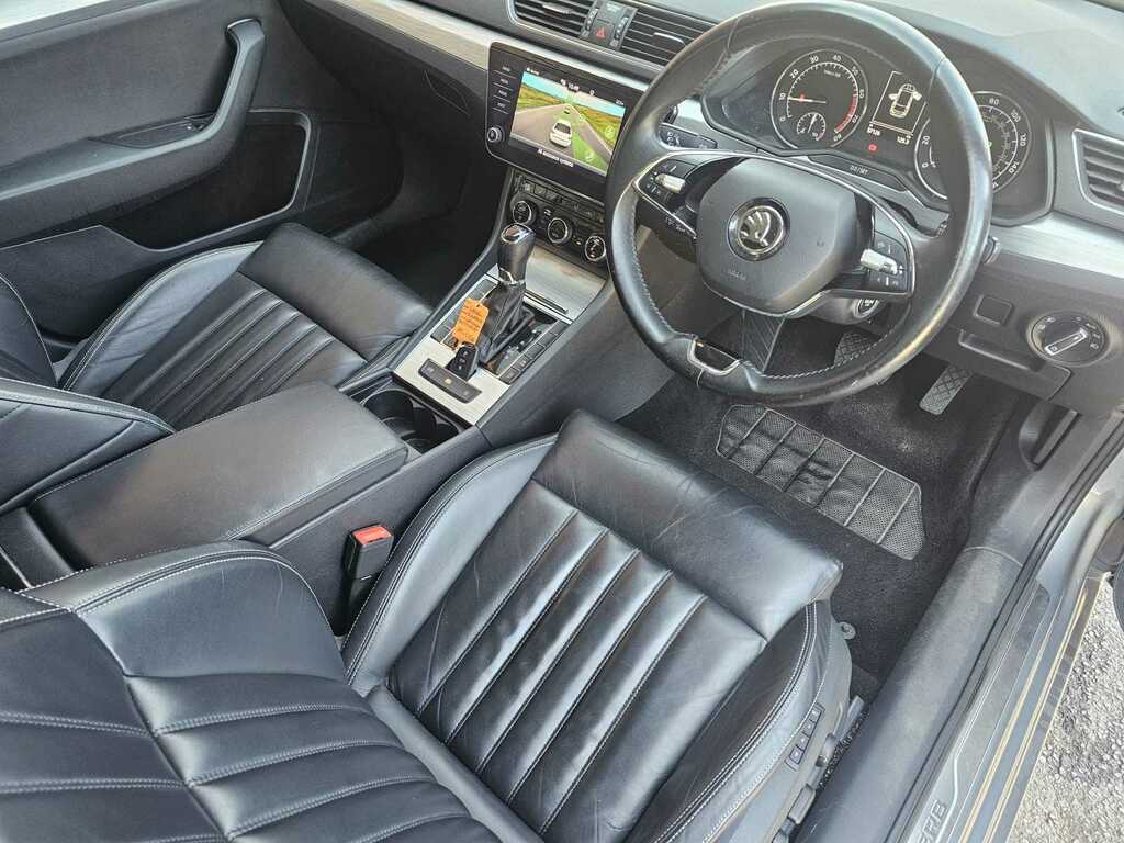 Skoda Superb 1.5 Tsi Se Technology Dsg GL70LKE Grey #3