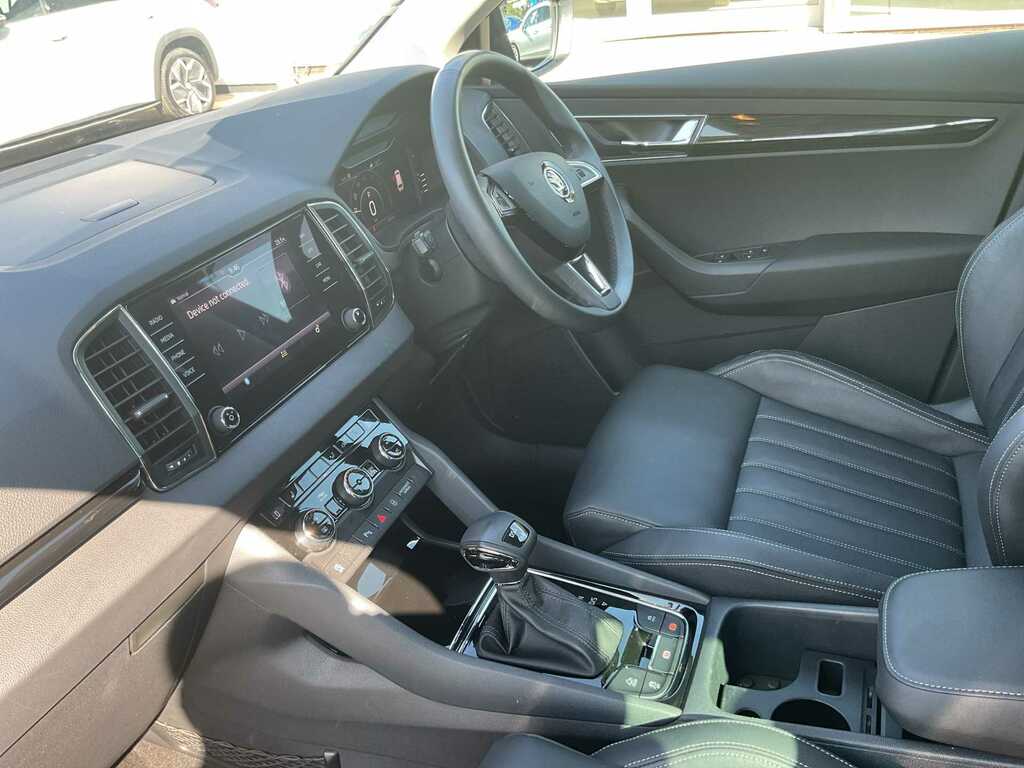 Skoda Karoq 1.5 Tsi Se L 4X4 Dsg Black #2