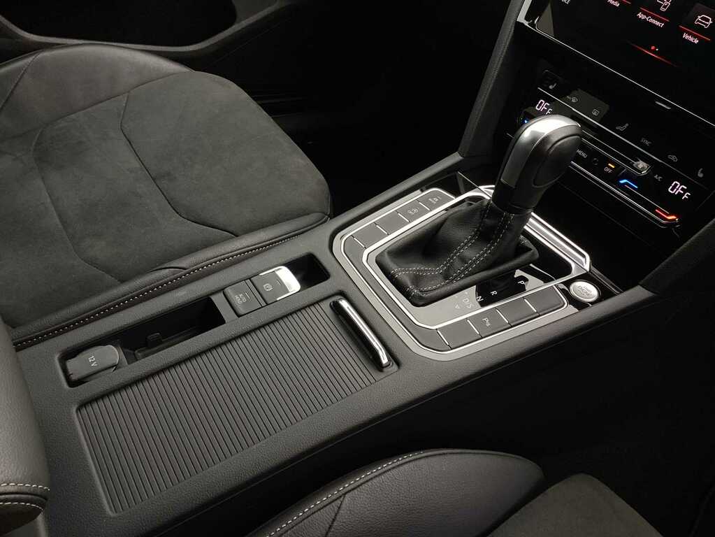 Volkswagen Arteon 2.0 R-line Tsi Dsg 188 Bhp Cruise Control Black #36