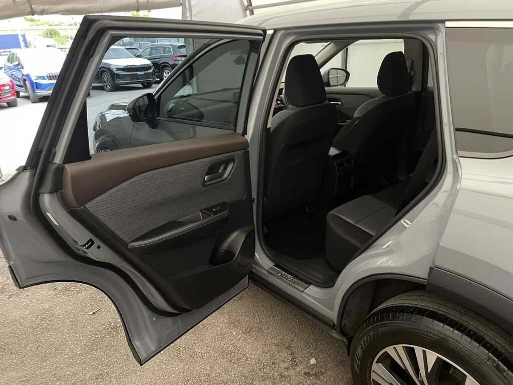 Nissan X-Trail X-trail N-connecta E-4orce A Grey #18