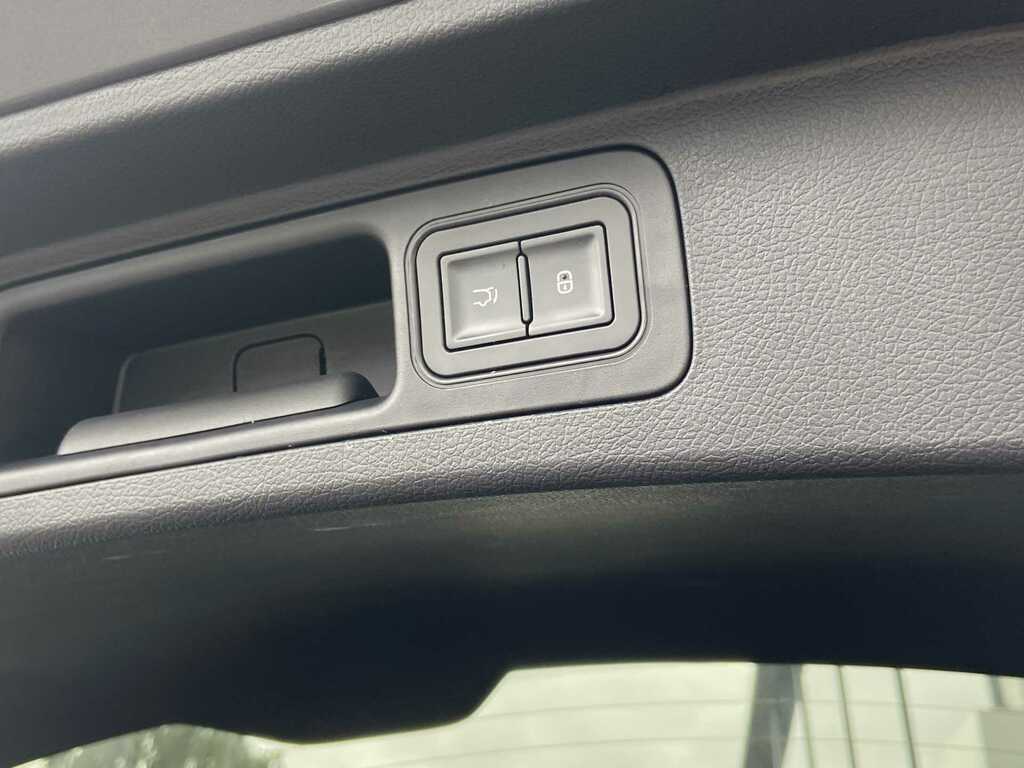Byd Seal U 1.5 Dm-i 26.6Kwh Comfort Cvt Euro 6 Ss Black #40