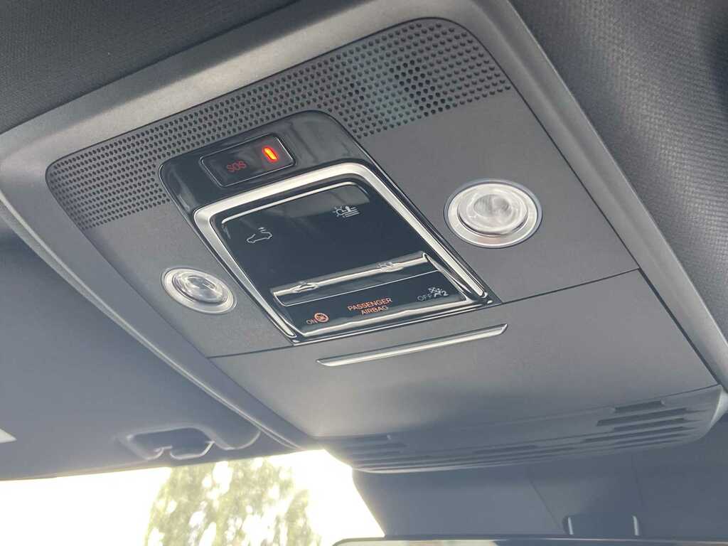 Byd Seal U 1.5 Dm-i 26.6Kwh Comfort Cvt Euro 6 Ss Black #19