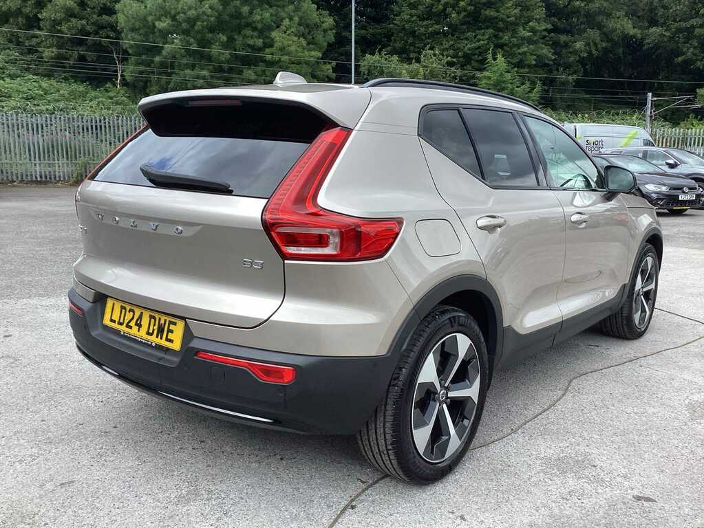 Volvo XC40 2.0 B3p Plus Dark LD24DWE Gold #4