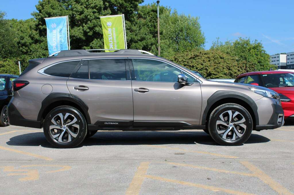 Subaru Outback 2.5I Touring Lineartronic Gold #3