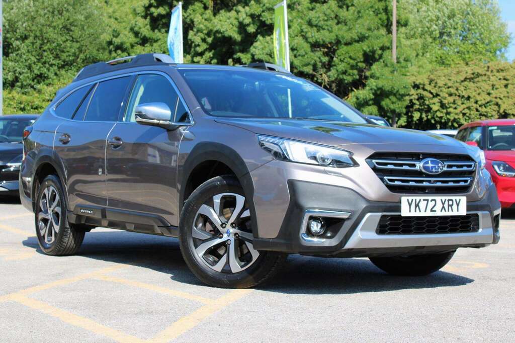 Subaru Outback 2.5I Touring Lineartronic Gold