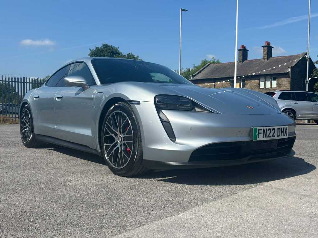 Porsche Taycan 390Kw 4S 79Kwh Silver