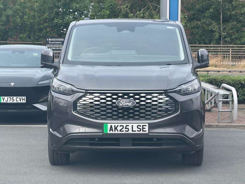 Ford Tourneo Custom 160Kw 71Kwh H1 Titanium X Luxe 8 Seater Grey #2