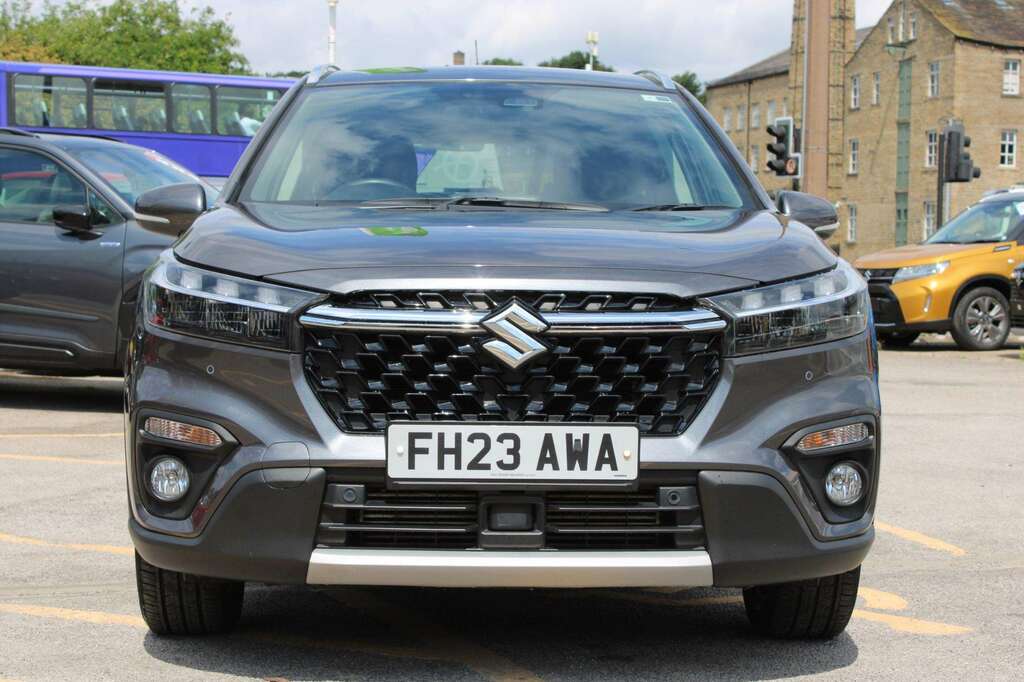 Suzuki S Cross 1.4 Boosterjet 48V Hybrid Motion Grey #2