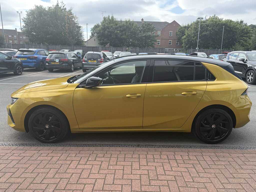 Vauxhall Astra 1.2 Turbo 130 Gs YG23FMO Yellow #4