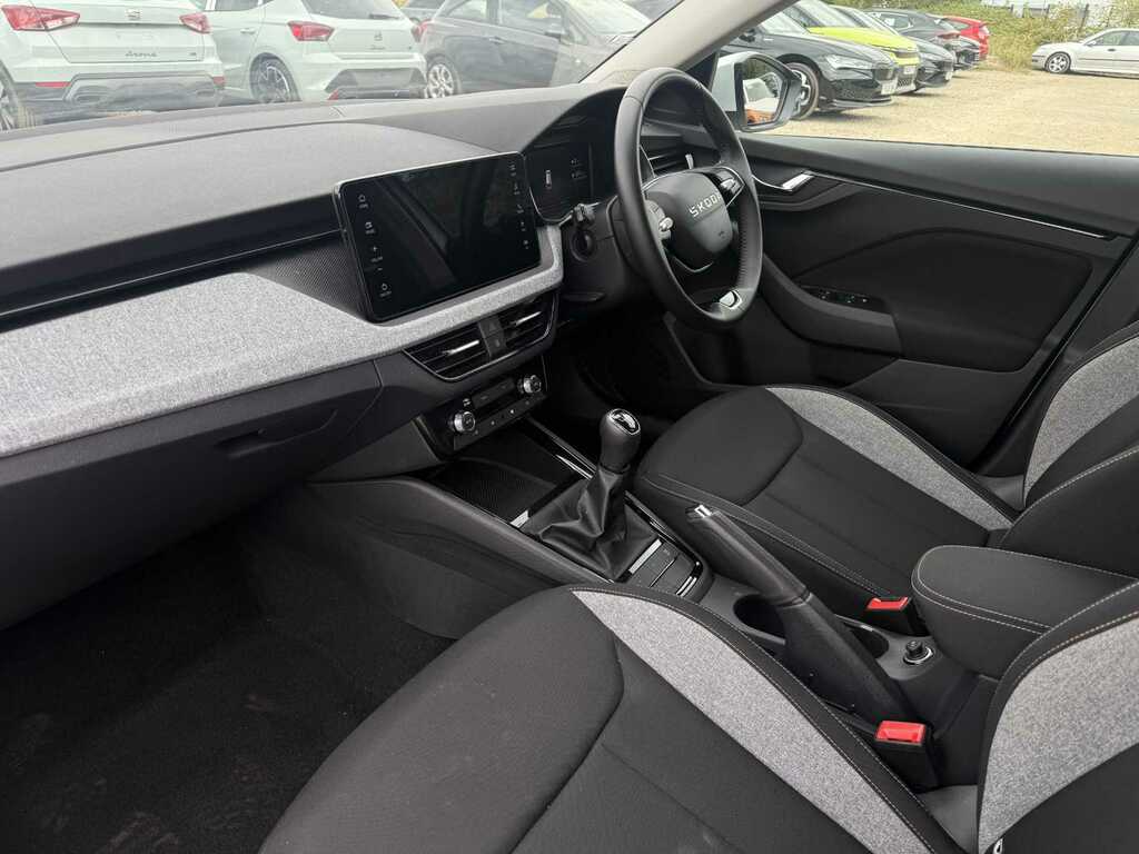 Skoda Scala 1.0 Tsi 116 Se Edition DG75ENL White #6