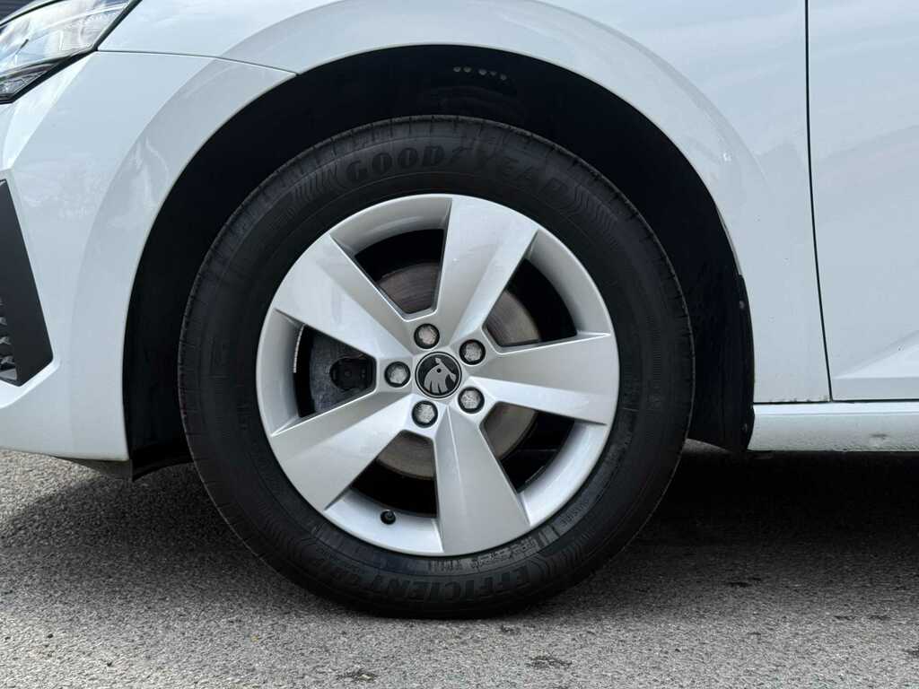 Skoda Scala 1.0 Tsi 116 Se Edition DG75ENL White #5