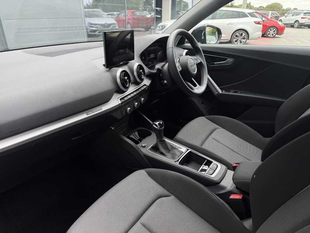 Audi Q2 35 Tfsi Sport S Tronic YY24LPV Grey #6