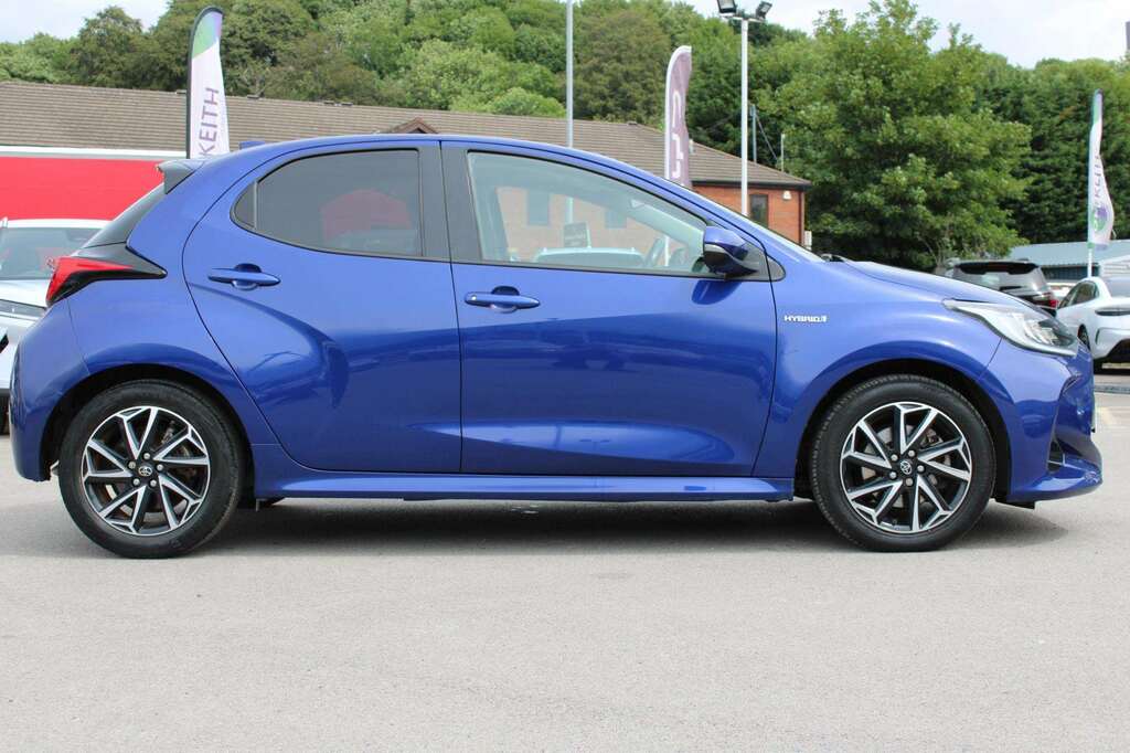 Toyota Yaris 1.5 Hybrid Design Cvt Blue #4