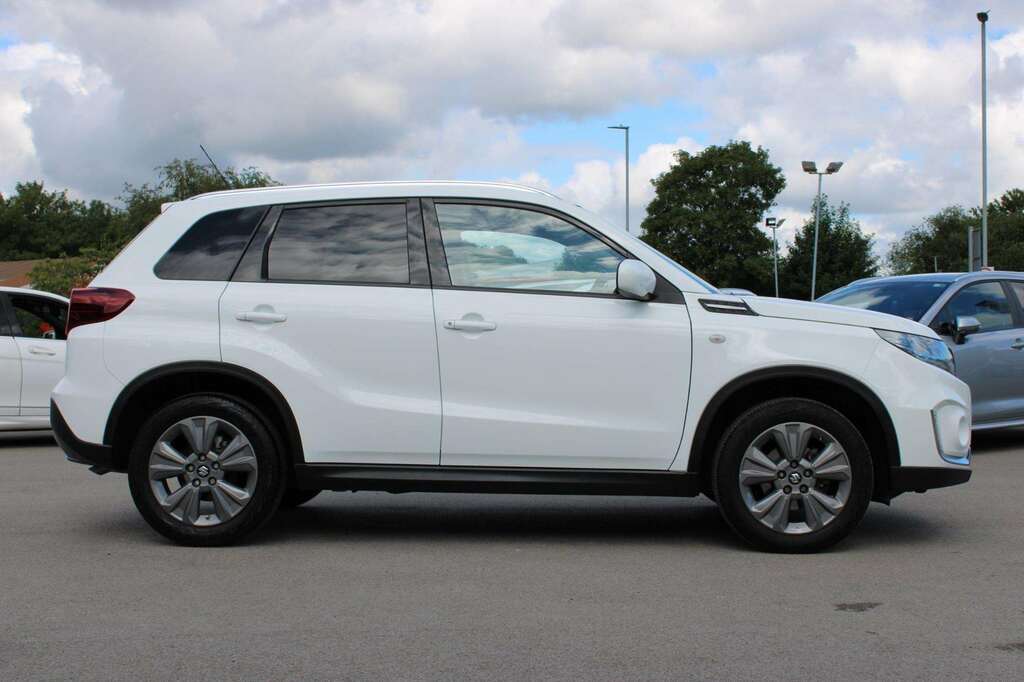Suzuki Vitara 1.4 Boosterjet 48V Hybrid Sz-t White #3