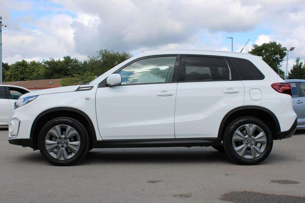 Suzuki Vitara 1.4 Boosterjet 48V Hybrid Sz-t White #4