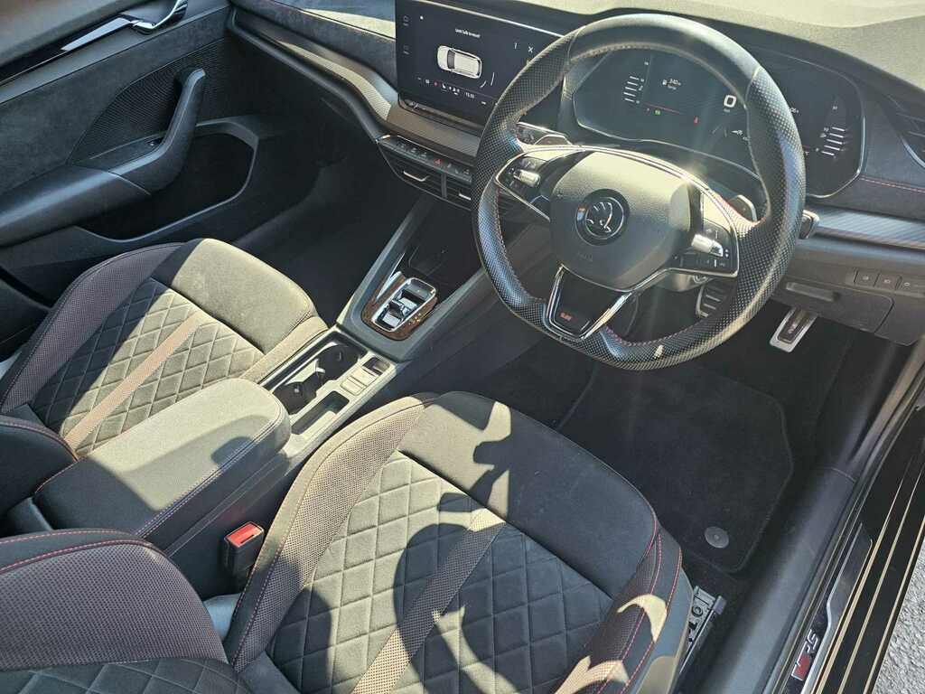 Skoda Octavia 2.0 Tdi 200 Vrs Dsg YD21UPH Black #3