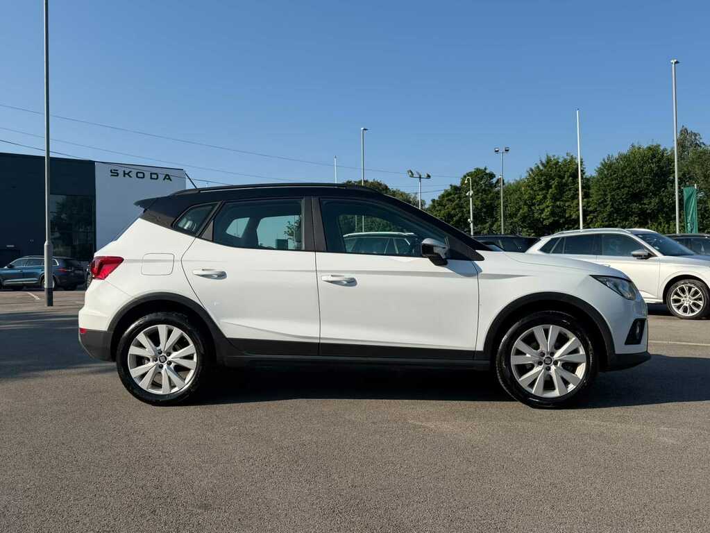 Seat Arona 1.0 Tsi 115 Se Technology Ez Dsg VT19FCX White #4