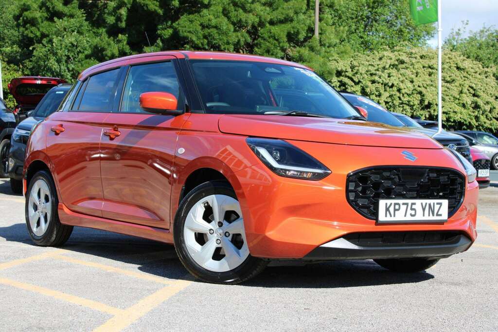 Suzuki Swift 1.2 Mild Hybrid Motion Cvt Orange