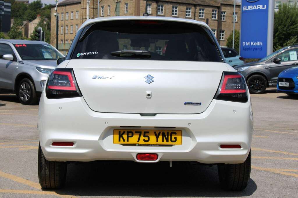 Suzuki Swift 1.2 Mild Hybrid Motion Cvt KP75YNG White #6
