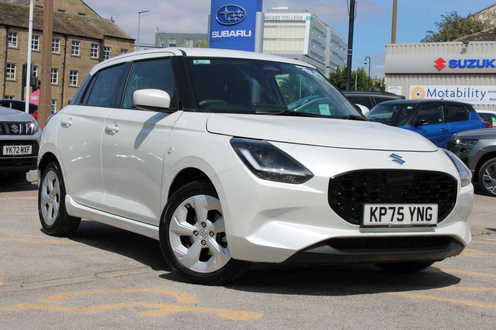 Suzuki Swift 1.2 Mild Hybrid Motion Cvt KP75YNG White