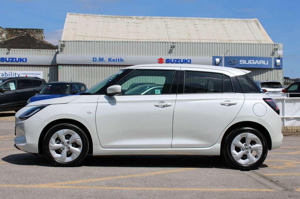 Suzuki Swift 1.2 Mild Hybrid Motion Cvt KP75YNG White #3