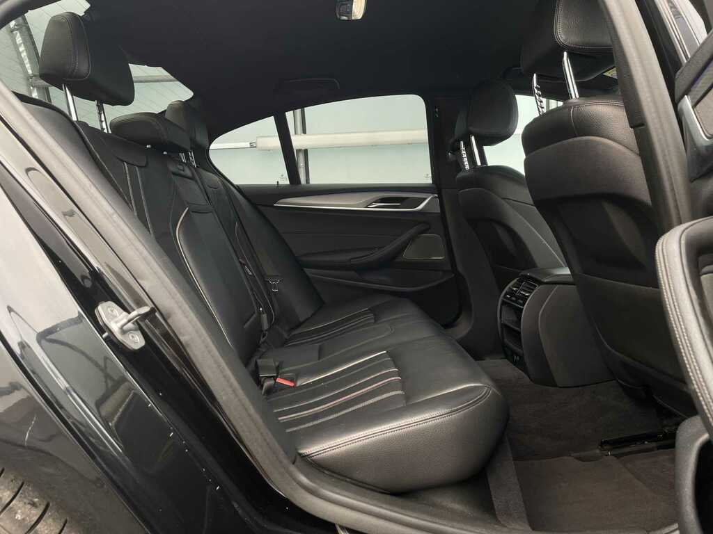 BMW 5 Series 530D M Sport Black #4