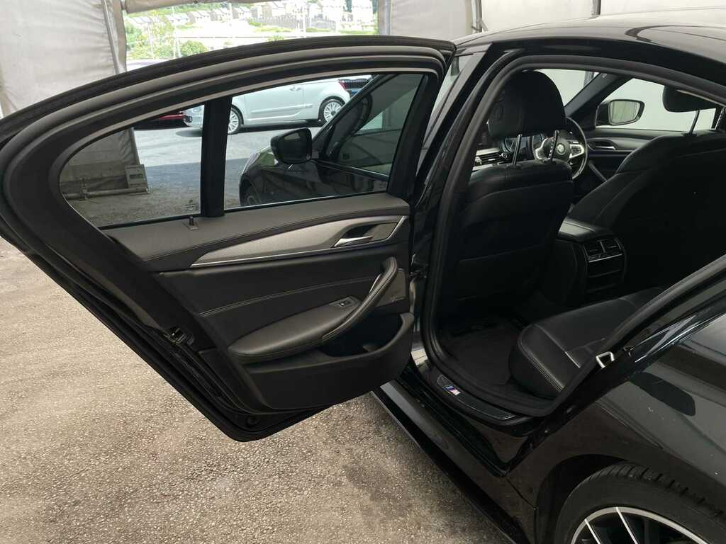 BMW 5 Series 530D M Sport Black