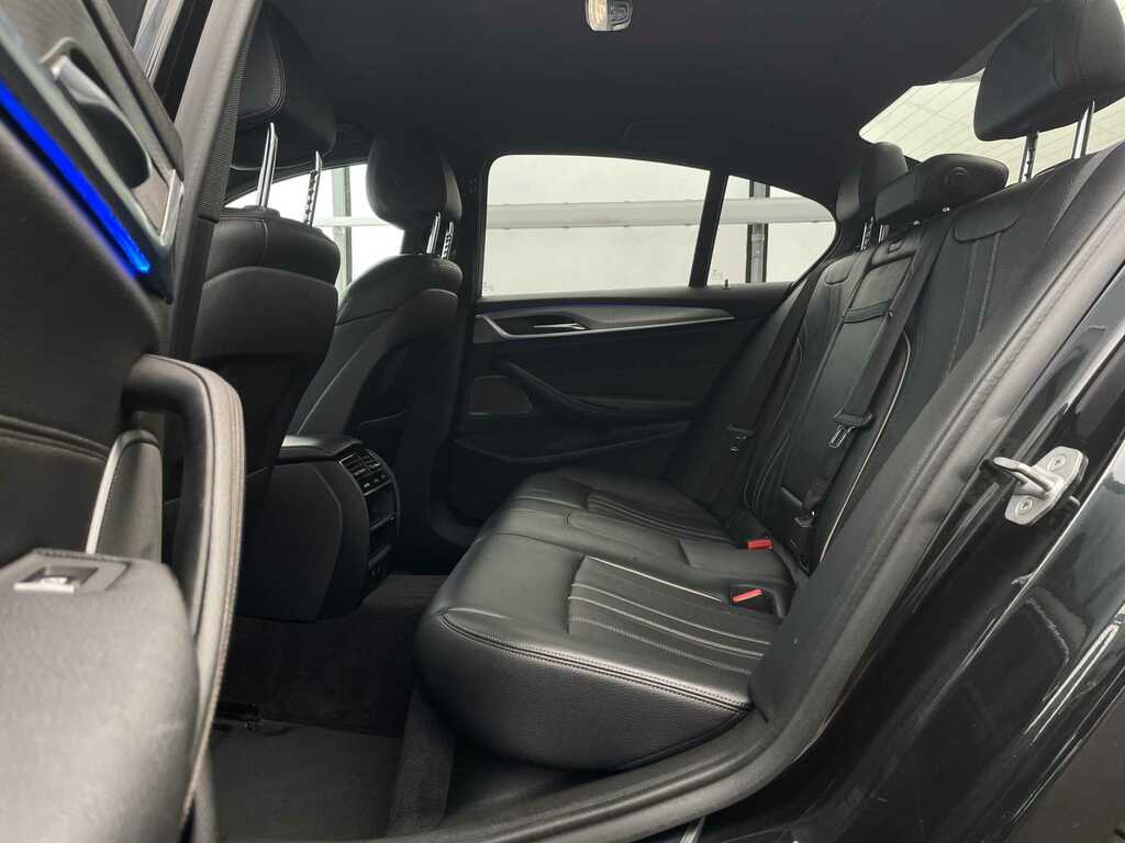 BMW 5 Series 530D M Sport Black #2