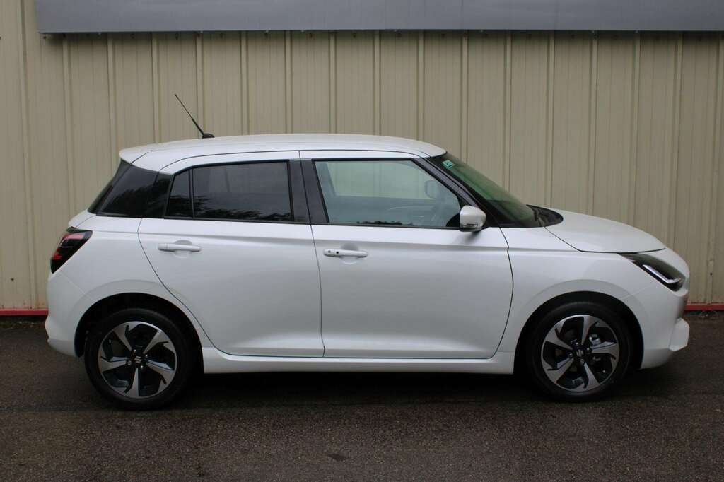 Suzuki Swift 1.2 Mild Hybrid Ultra White #4