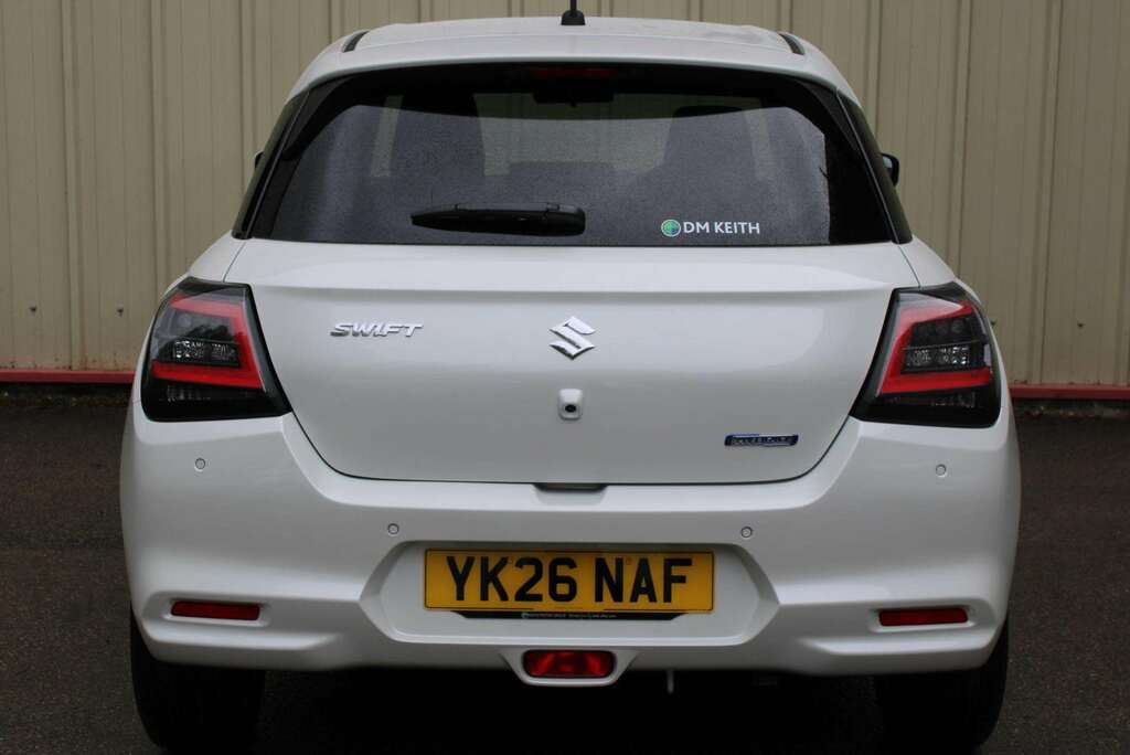 Suzuki Swift 1.2 Mild Hybrid Ultra White #5