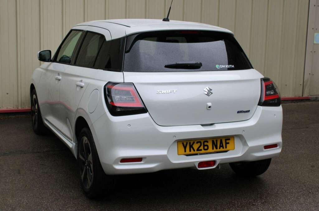 Suzuki Swift 1.2 Mild Hybrid Ultra White #6
