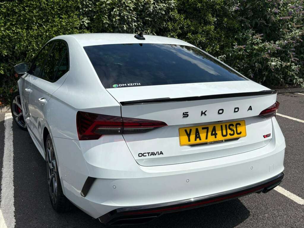 Skoda Octavia 2.0 Tsi Vrs Hatchback Dsg Euro 6 Ss White #3