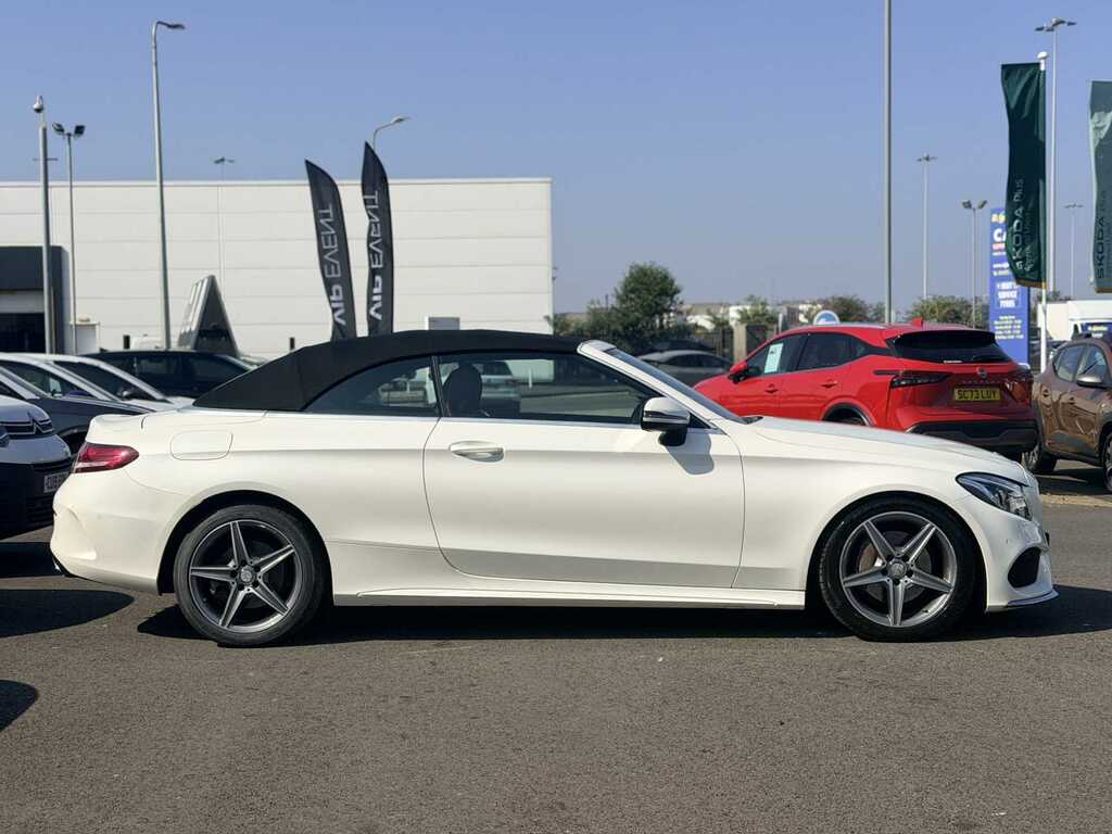 Mercedes-Benz C Class C220d Amg Line Premium Plus YL16EOD White #4