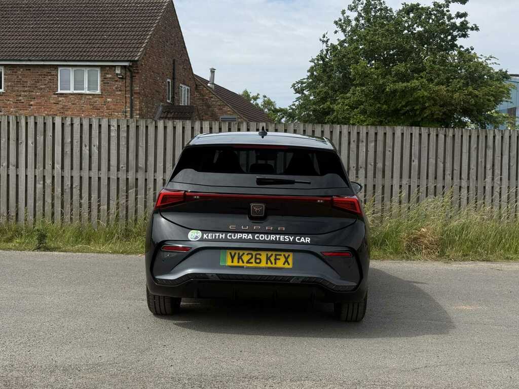 Cupra Born 170Kw E-boost V2 59Kwh Silver #14
