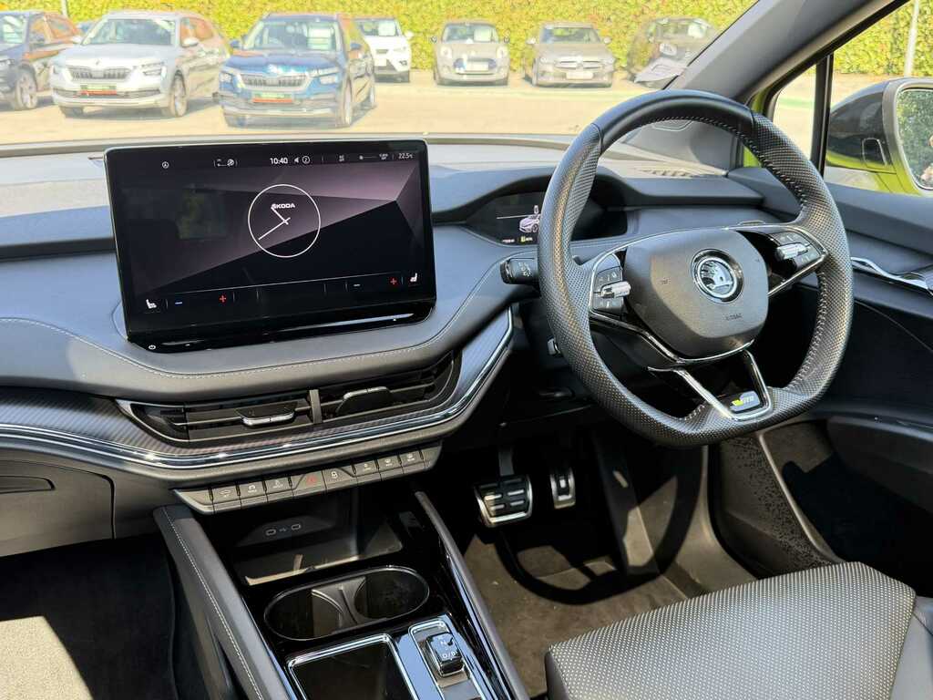 Skoda ENYAQ 220Kw Vrs 82Kwh 4X4 YD73NJO Green #2