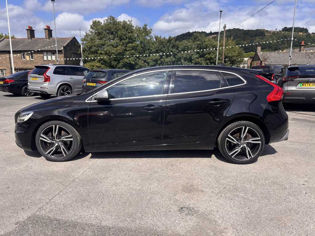 Volvo V40 T3 152 R Design Pro Geartronic LW17LZR Black #5