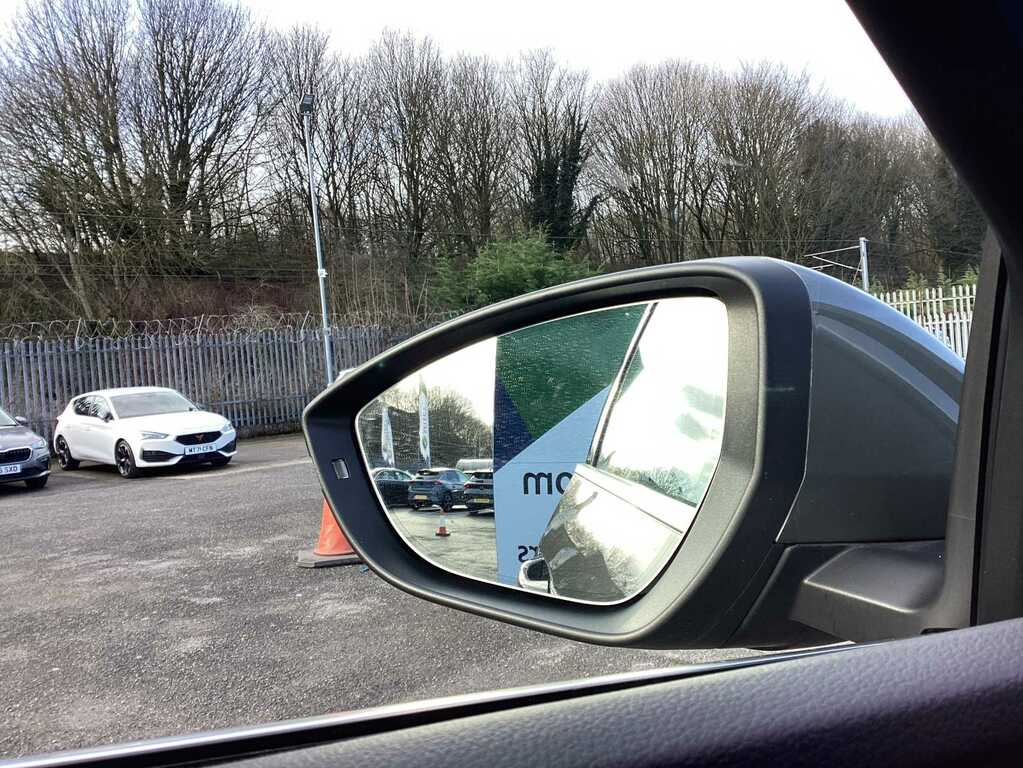 Audi Q8 e tron 250Kw 50 Quattro 95Kwh Sport Grey #6